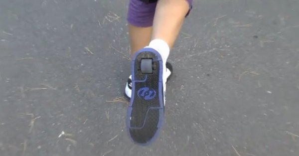 кроссовки и кеды Heelys кроссовки и кеды Heelys